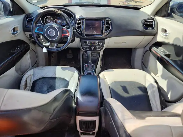 3C4NJCCB5JT405907 2018 JEEP COMPASS - Image 8