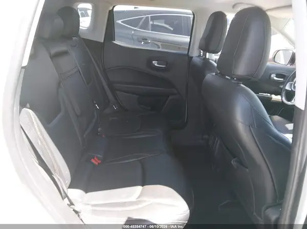 3C4NJCCB5JT406734 2018 JEEP COMPASS - Image 8