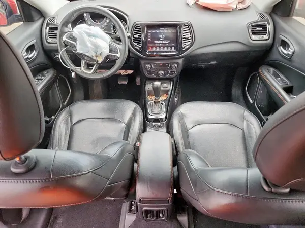 3C4NJCCB5KT660087 2019 JEEP COMPASS - Image 8