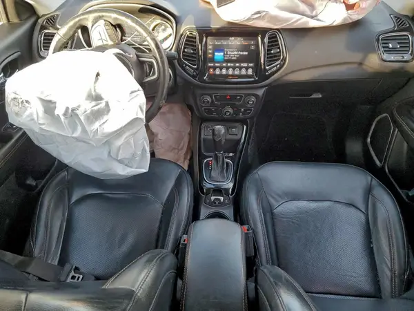 3C4NJCCB5KT662728 2019 JEEP COMPASS - Image 8