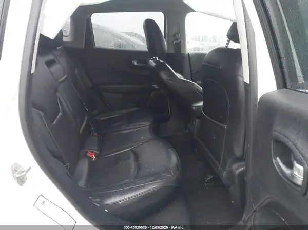 3C4NJCCB5KT662745 2019 JEEP COMPASS - Image 8