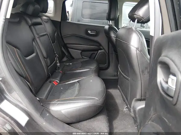 3C4NJCCB5KT664415 2019 JEEP COMPASS - Image 8