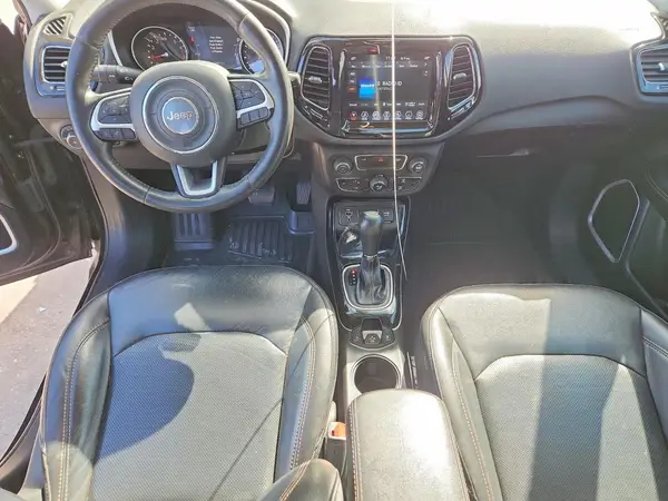 3C4NJCCB5KT675575 2019 JEEP COMPASS - Image 8