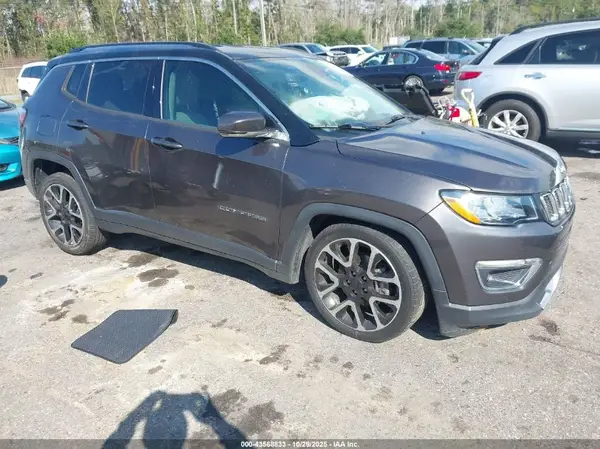 3C4NJCCB5KT782304 2019 JEEP COMPASS - Image 1
