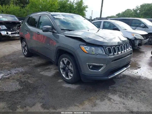 3C4NJCCB5KT793528 2019 JEEP COMPASS - Image 1