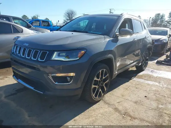 3C4NJCCB5KT809209 2019 JEEP COMPASS - Image 2
