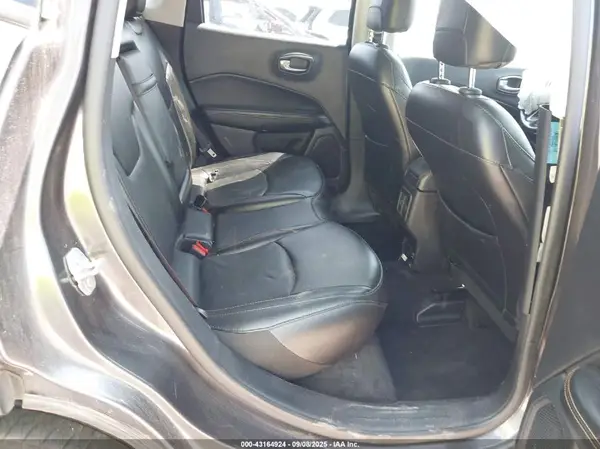 3C4NJCCB5LT114424 2020 JEEP COMPASS - Image 8