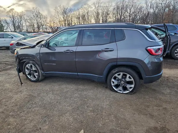 3C4NJCCB5LT114519 2020 JEEP COMPASS - Image 2
