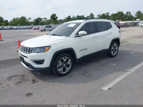 3C4NJCCB5LT229721 2020 JEEP COMPASS - Image 2