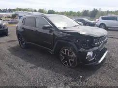 3C4NJCCB6JT122268 2018 JEEP COMPASS