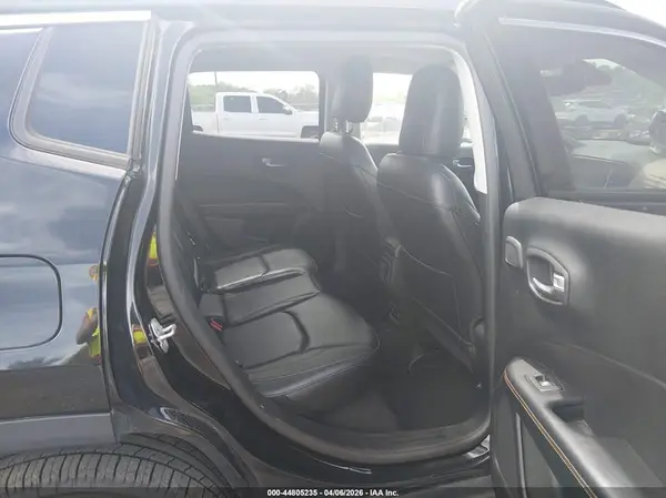 3C4NJCCB6JT122268 2018 JEEP COMPASS - Image 8
