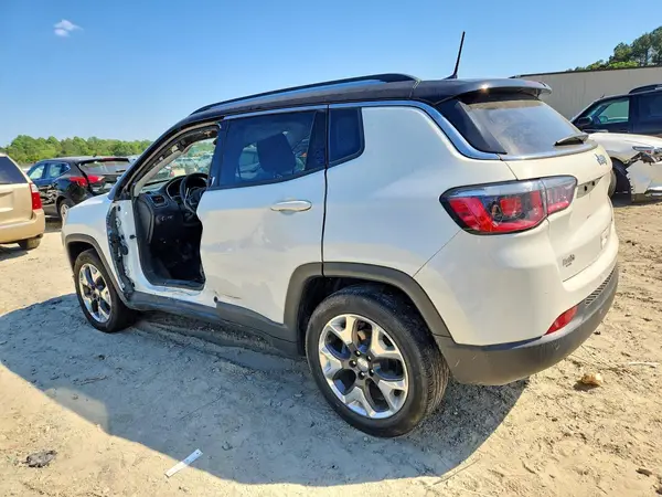 3C4NJCCB6JT240305 2018 JEEP COMPASS - Image 2