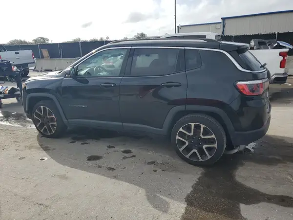 3C4NJCCB6JT240739 2018 JEEP COMPASS - Image 2