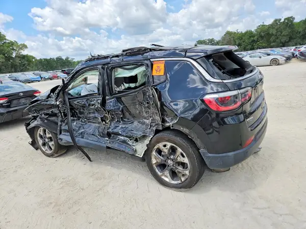 3C4NJCCB6JT240756 2018 JEEP COMPASS - Image 2