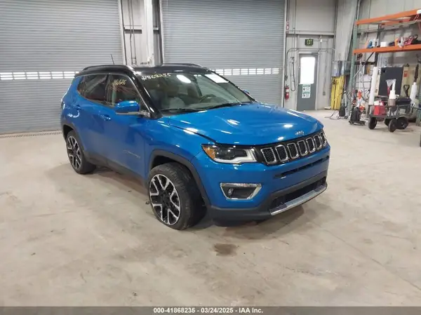 3C4NJCCB6JT272896 2018 JEEP COMPASS - Image 1
