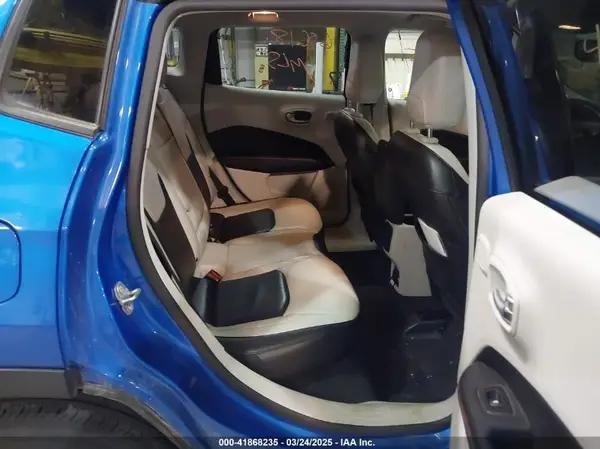3C4NJCCB6JT272896 2018 JEEP COMPASS - Image 8