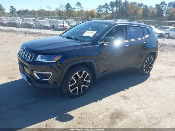 3C4NJCCB6JT328884 2018 JEEP COMPASS - Image 2