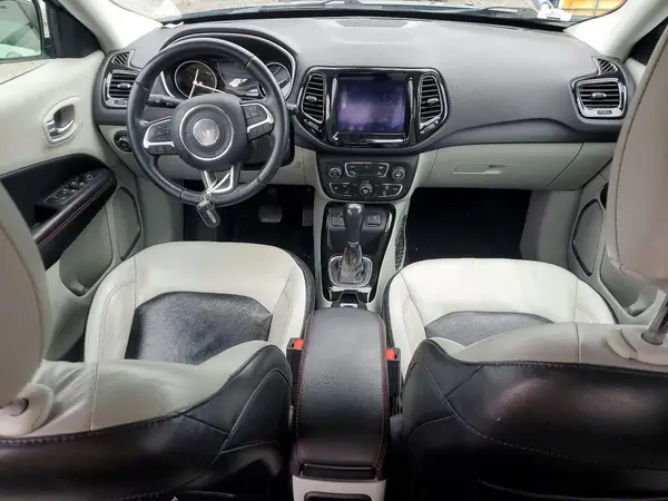 3C4NJCCB6JT358399 2018 JEEP COMPASS - Image 8