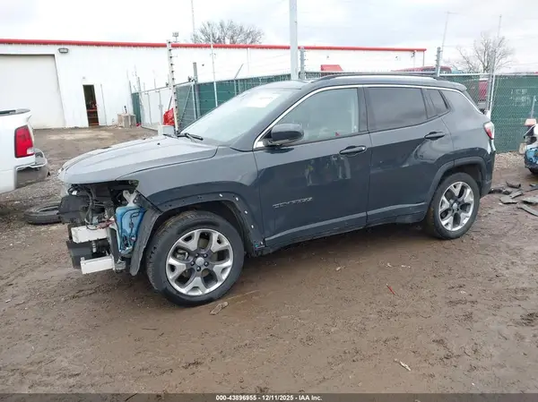 3C4NJCCB6JT406094 2018 JEEP COMPASS - Image 2