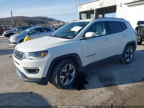 3C4NJCCB6JT406533 2018 JEEP COMPASS - Image 2