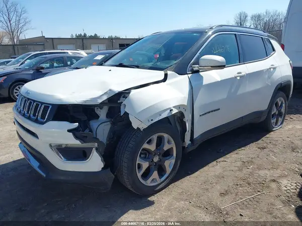 3C4NJCCB6JT425227 2018 JEEP COMPASS - Image 2