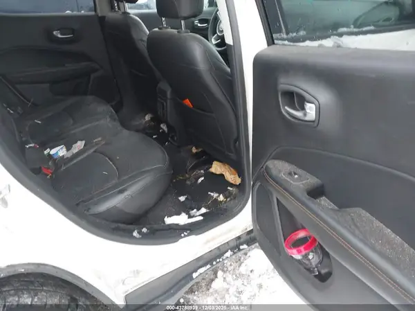 3C4NJCCB6KT654959 2019 JEEP COMPASS - Image 8