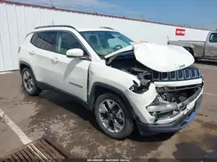 3C4NJCCB6KT662513 2019 JEEP COMPASS