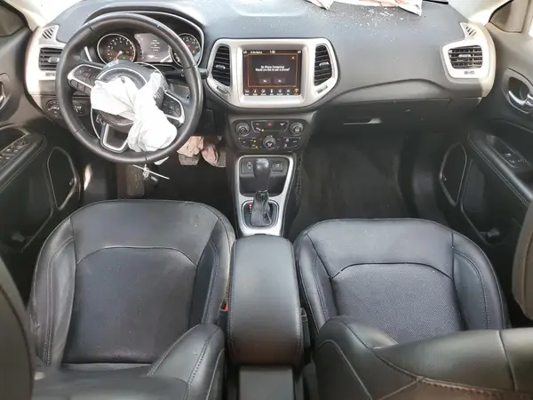 3C4NJCCB6KT667601 2019 JEEP COMPASS - Image 8