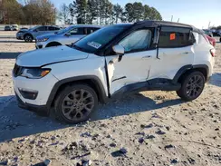 3C4NJCCB6KT685662 2019 JEEP COMPASS