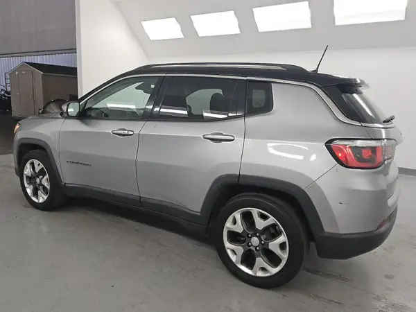 3C4NJCCB6KT749165 2019 JEEP COMPASS - Image 2