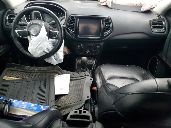 3C4NJCCB6KT755449 2019 JEEP COMPASS - Image 8