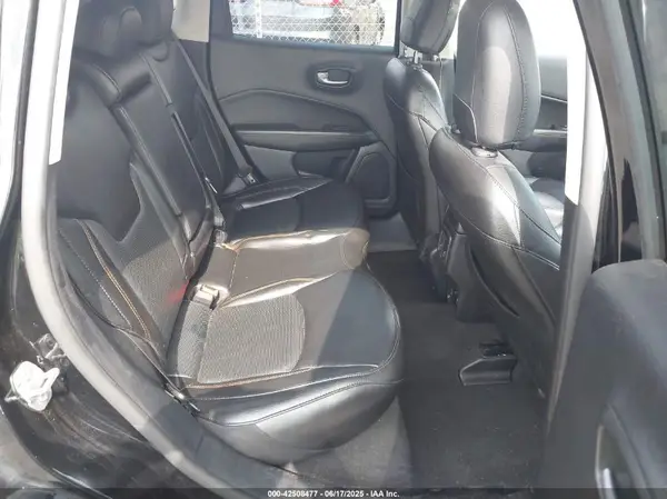 3C4NJCCB6LT218582 2020 JEEP COMPASS - Image 8