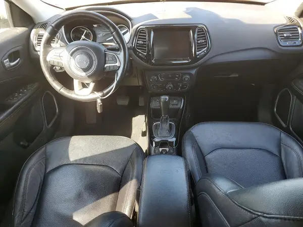 3C4NJCCB6MT526417 2021 JEEP COMPASS - Image 8