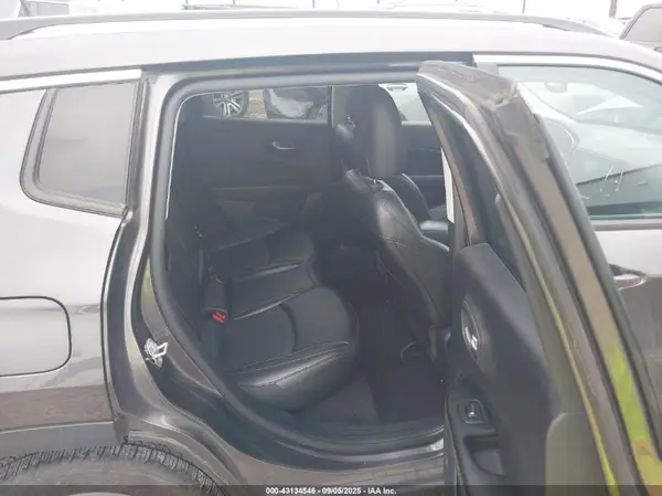3C4NJCCB6MT567260 2021 JEEP COMPASS - Image 8