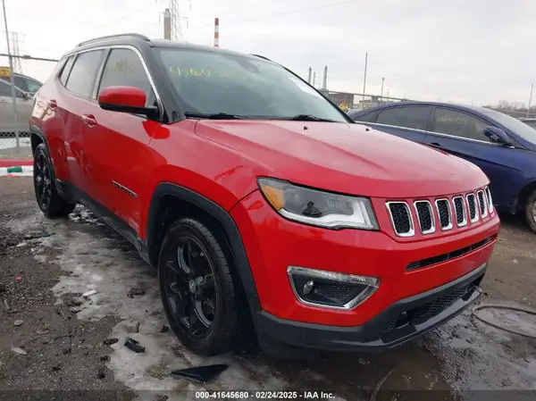 3C4NJCCB7JT346343 2018 JEEP COMPASS - Image 1