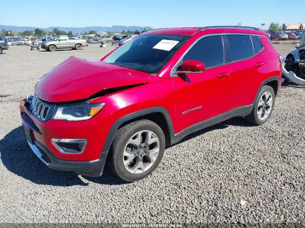 3C4NJCCB7JT362185 2018 JEEP COMPASS - Image 2