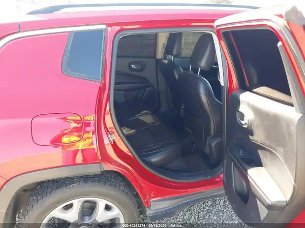 3C4NJCCB7JT362185 2018 JEEP COMPASS - Image 8