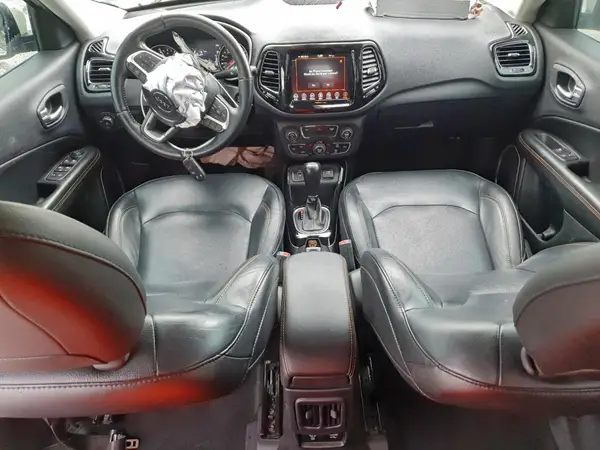 3C4NJCCB7JT368200 2018 JEEP COMPASS - Image 8