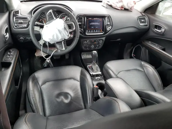 3C4NJCCB7JT368522 2018 JEEP COMPASS - Image 8