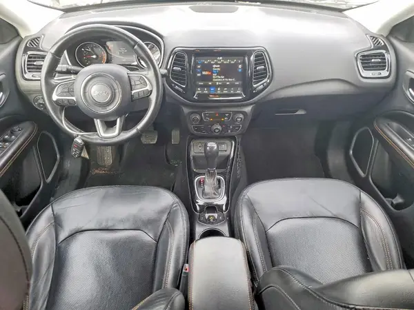 3C4NJCCB7JT406590 2018 JEEP COMPASS - Image 8