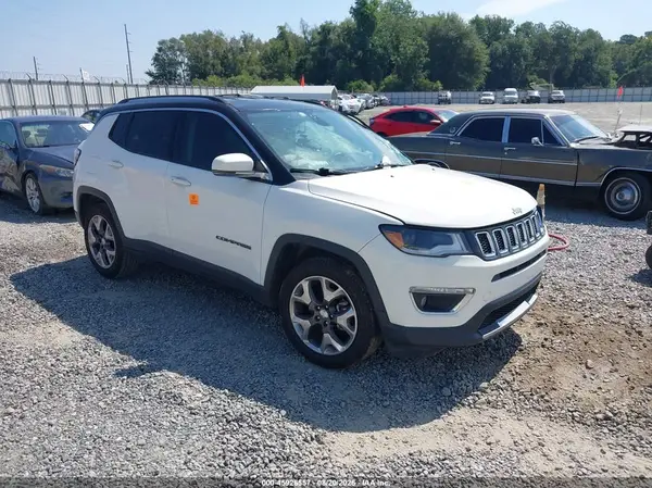 3C4NJCCB7KT614339 2019 JEEP COMPASS - Image 1