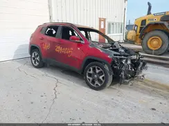 3C4NJCCB7KT662360 2019 JEEP COMPASS