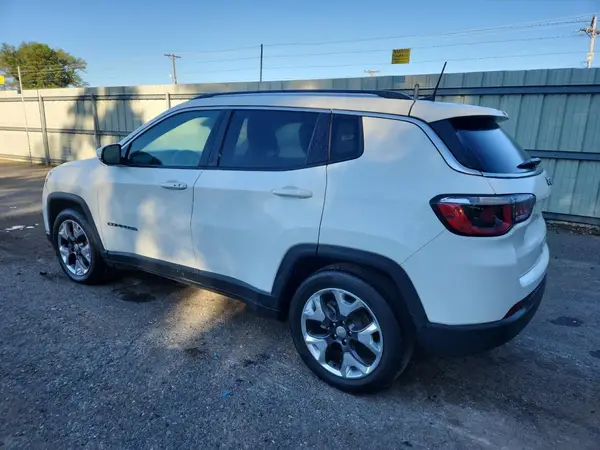 3C4NJCCB7KT662584 2019 JEEP COMPASS - Image 2