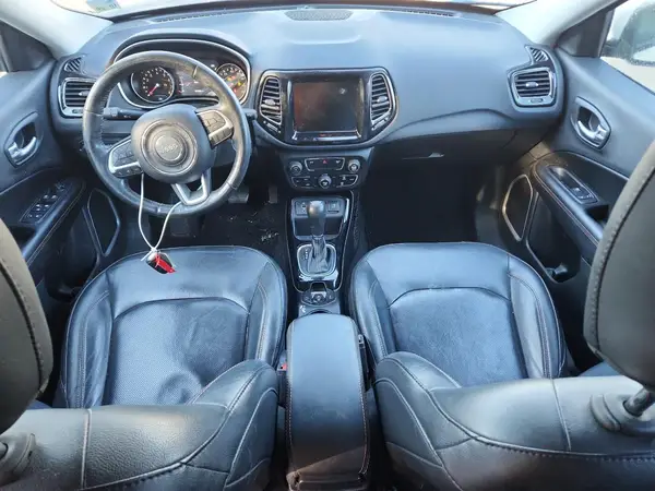 3C4NJCCB7KT662584 2019 JEEP COMPASS - Image 8