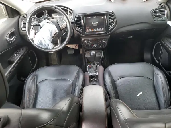 3C4NJCCB7KT676145 2019 JEEP COMPASS - Image 8