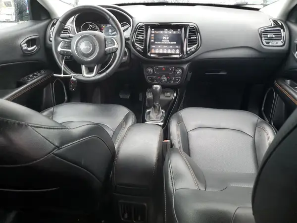 3C4NJCCB7KT730818 2019 JEEP COMPASS - Image 8