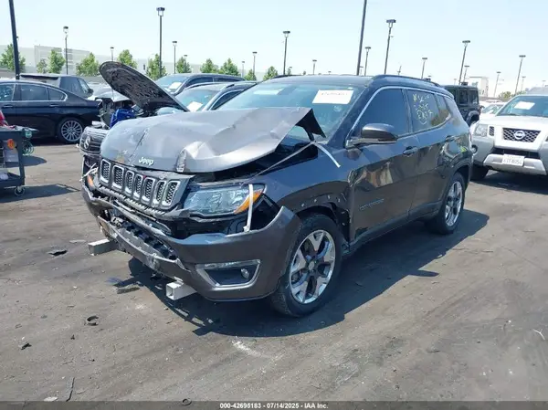 3C4NJCCB7KT748901 2019 JEEP COMPASS - Image 2