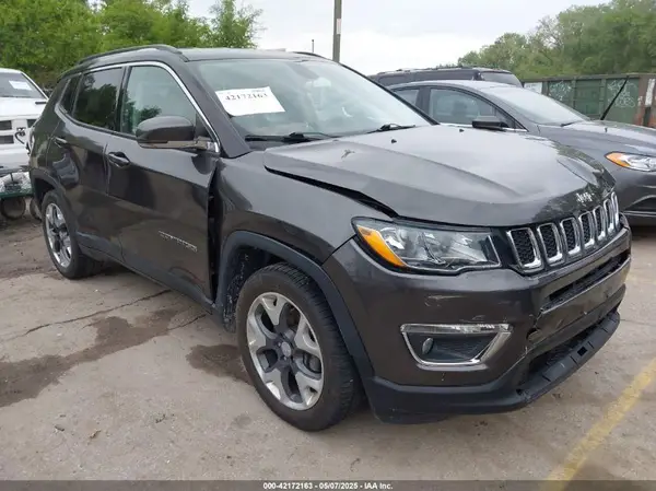 3C4NJCCB7KT777783 2019 JEEP COMPASS - Image 1