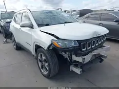 3C4NJCCB7KT793563 2019 JEEP COMPASS
