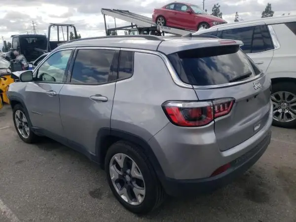 3C4NJCCB7LT114456 2020 JEEP COMPASS - Image 2